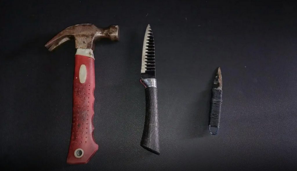 Πατήσια: Αυτά είναι τα δολοφονικά όπλα της επίθεσης στο σχολείο