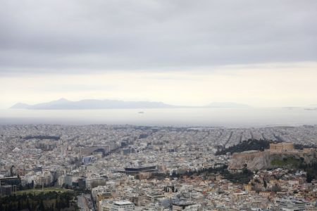 Η αφρικανική σκόνη πνίγει την Αθήνα – Πότε θα καθαρίσει η ατμόσφαιρα