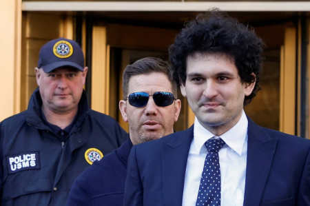 FTX: Ποινή κάθειρξης 25 ετών για τον Σαμ Μπάνκμαν-Φριντ