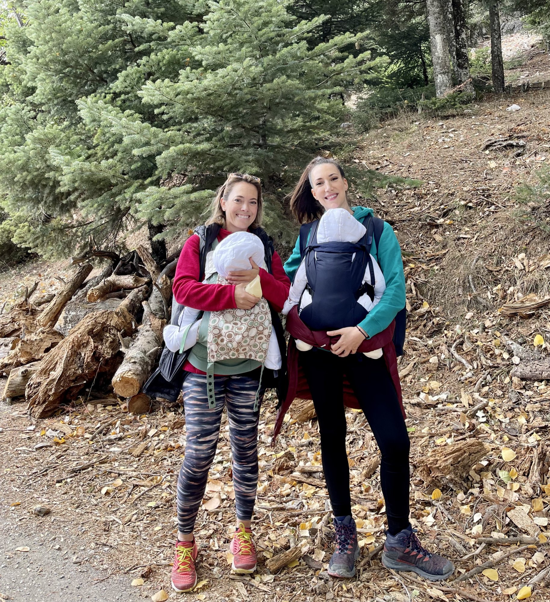 Outdoor Moms: Μαμάδες παίρνουν τα βουνά, με τα μωρά τους στην πλάτη