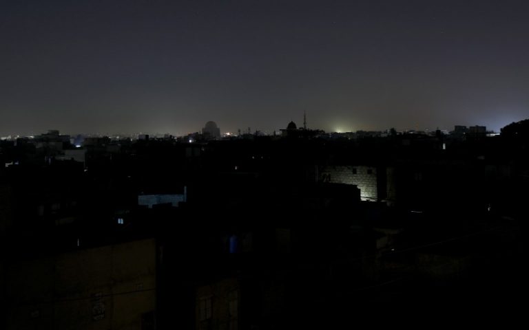 Άρτα: Μπλακ άουτ στη μισή πόλη λόγω βλάβης