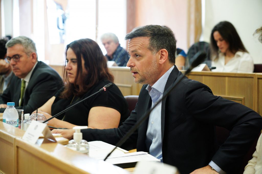 Χάρης Δούκας: «Δίπλα στους ευάλωτους δημότες μας»