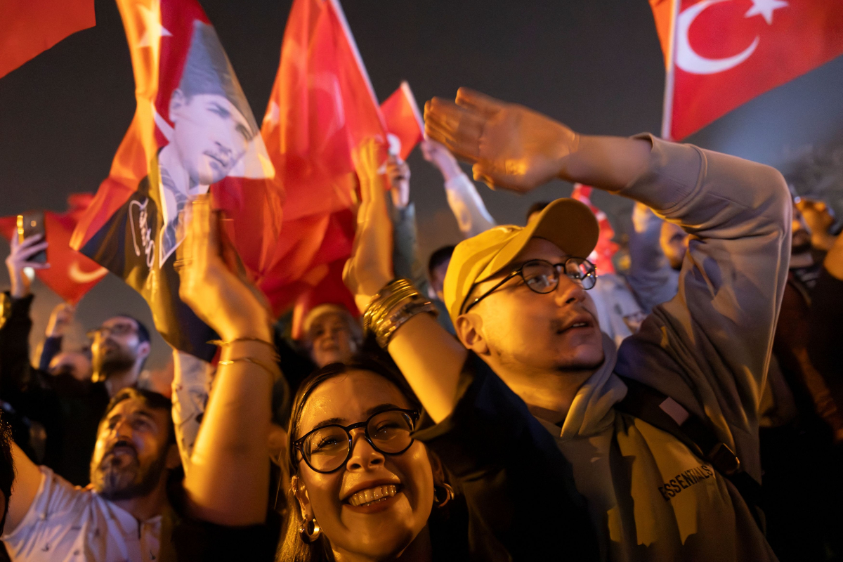 Βαν: Παρατράγουδα στις εκλογές αμαυρώνουν τη Δημοκρατία στην Τουρκία