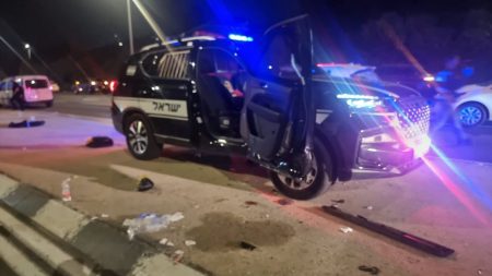 Ισραήλ: Αυτοκίνητο έπεσε πάνω σε αστυνομικούς – Τέσσερις τραυματίες
