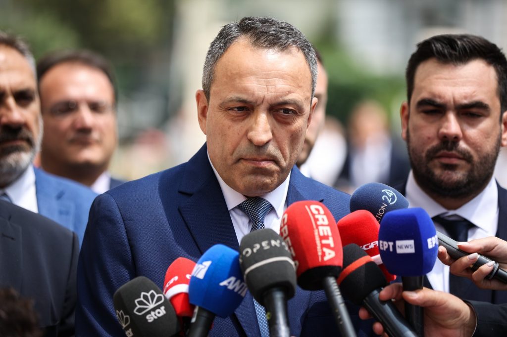 Σπαρτιάτες: Ανεξαρτητοποιήθηκε με αιχμές ο βουλευτής Γιώργος Μανούσος