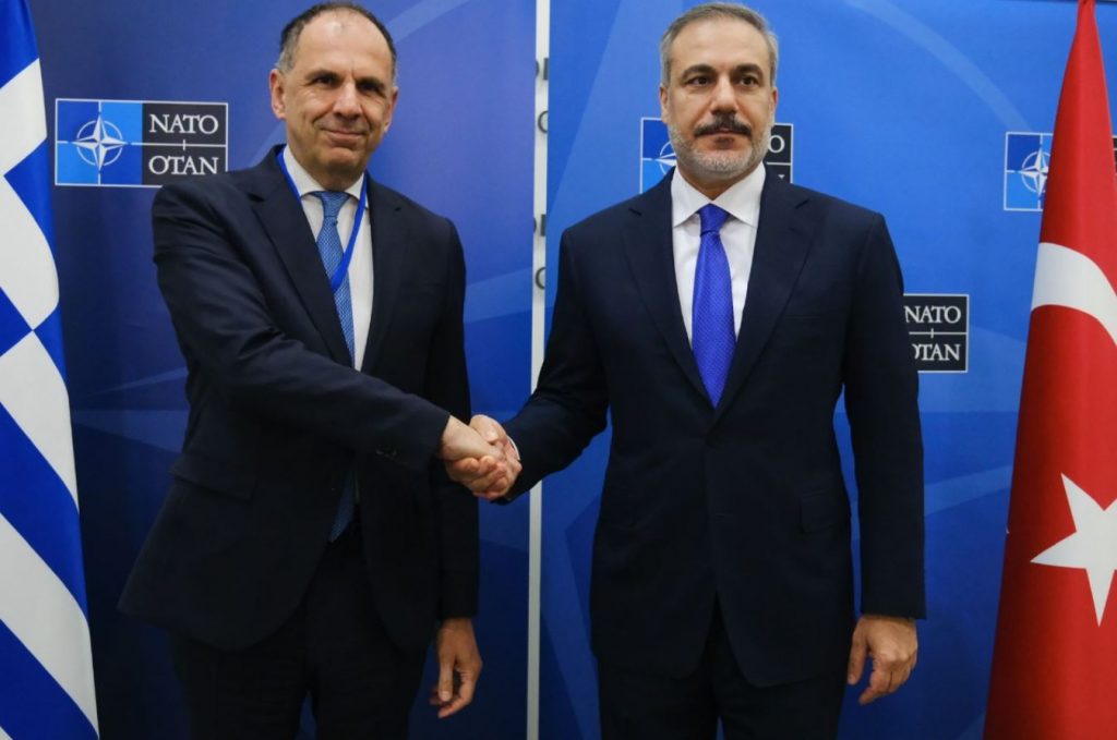 Συνάντηση Γεραπετρίτη – Φιντάν στη Σύνοδο του ΝΑΤΟ