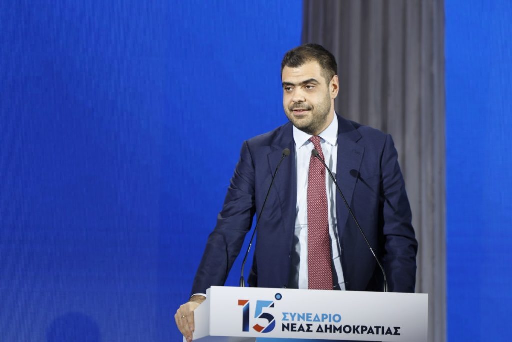 Ανασχηματισμός: Οι 30αρηδες και οι 40αρηδες του νέου κυβερνητικού σχήματος Ανασχηματισμός: Οι 30αρηδες και οι 40αρηδες του νέου κυβερνητικού σχήματος