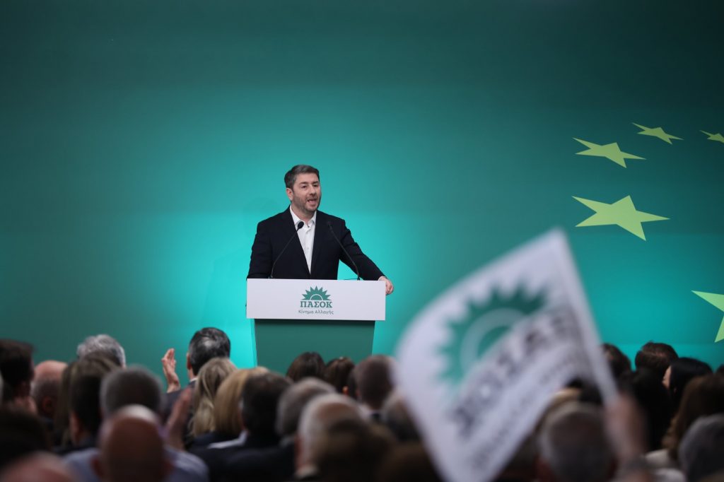 ΠαΣοΚ: Ο Ανδρουλάκης, το ψηφοδέλτιο και οι Chicago Bulls