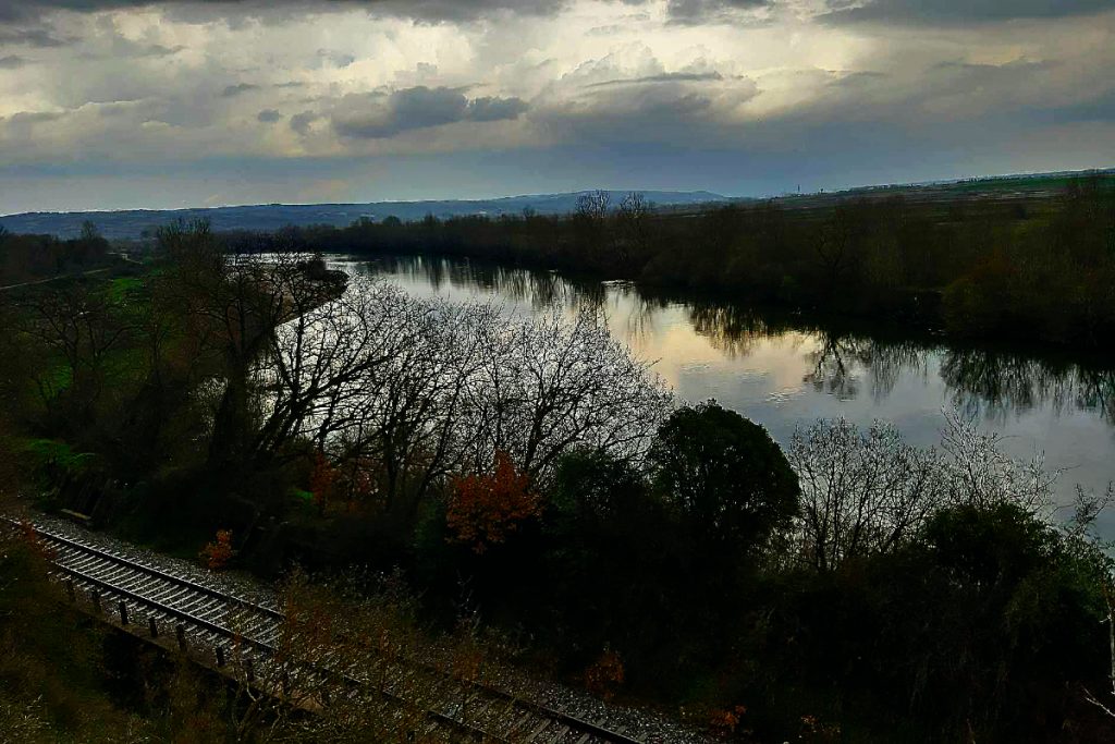 Μυθικός θεός καιπραγματικό σύνορο