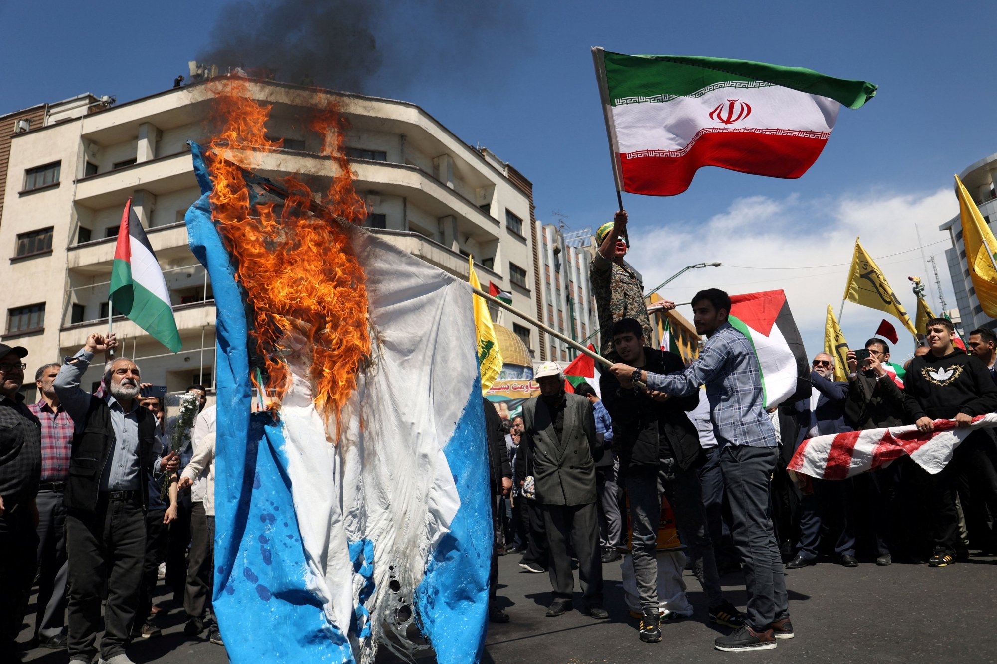 Ιράν – Ισραήλ: Ο φόβος για μια σύγκρουση χωρίς επιστροφή