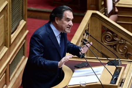 Νομοσχέδιο ΕΣΥ: Αντιδράσεις στη Βουλή – Απέσυρε ρύθμιση ο Γεωργιάδης