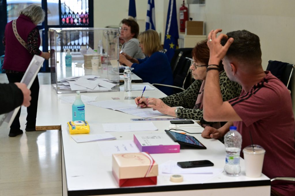 ΣΥΡΙΖΑ: Ομαλή η ψηφοφορία για το ευρωψηφοδέλτιο – Πότε κλείνουν οι κάλπες