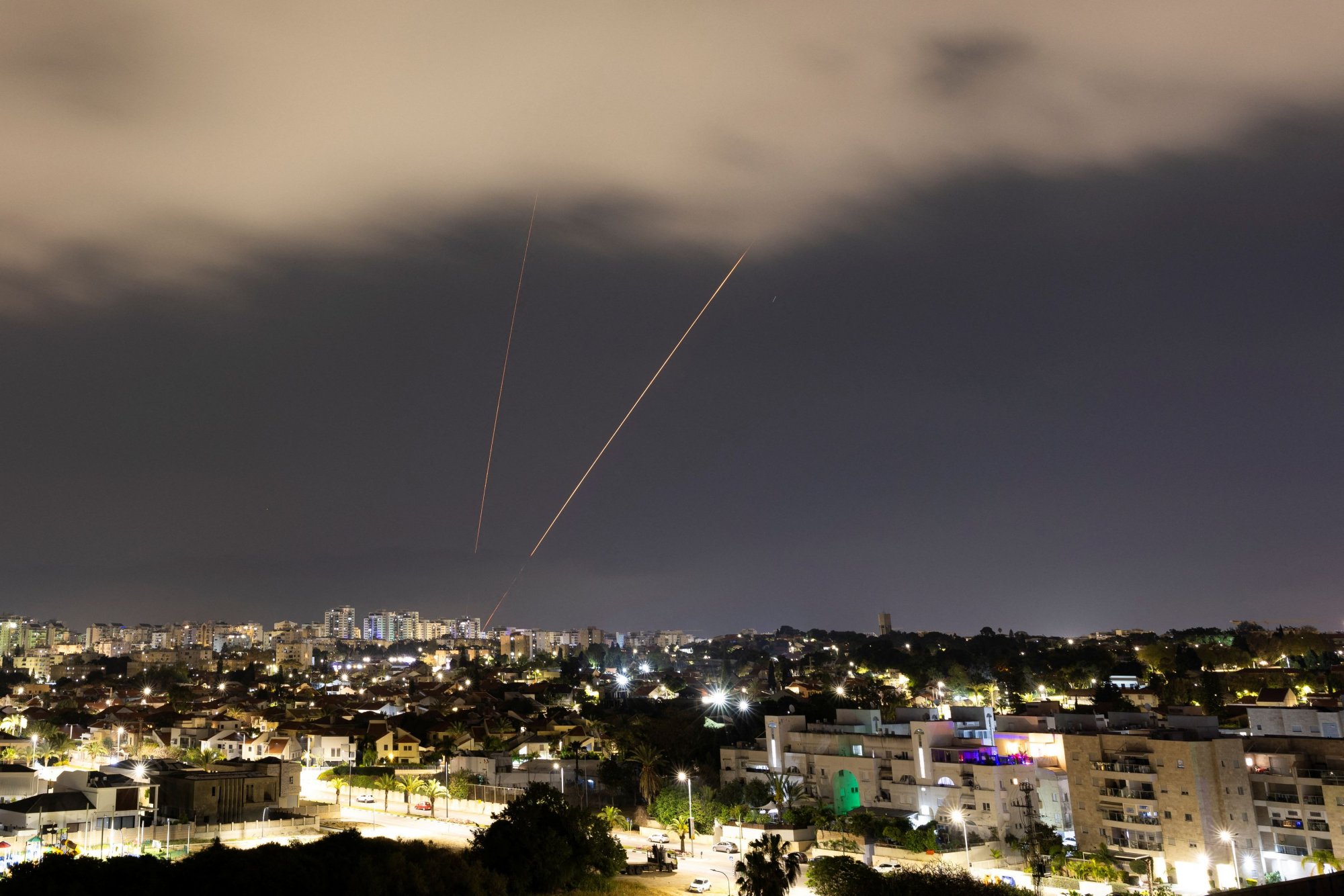 Σε επιφυλακή η Ευρώπη μετά την επίθεση του Ιράν στο Ισραήλ Σε επιφυλακή η Ευρώπη μετά την επίθεση του Ιράν στο Ισραήλ