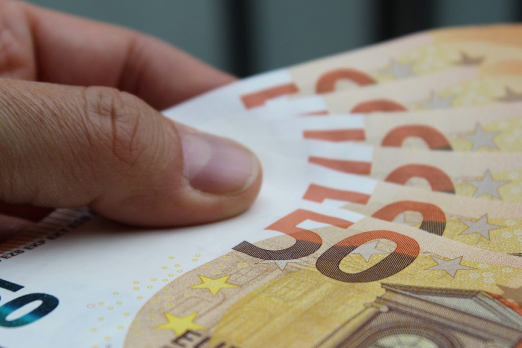 e-ΕΦΚΑ: Επιστροφή εισφορών σε φορολογούμενους – Ποιους αφορά