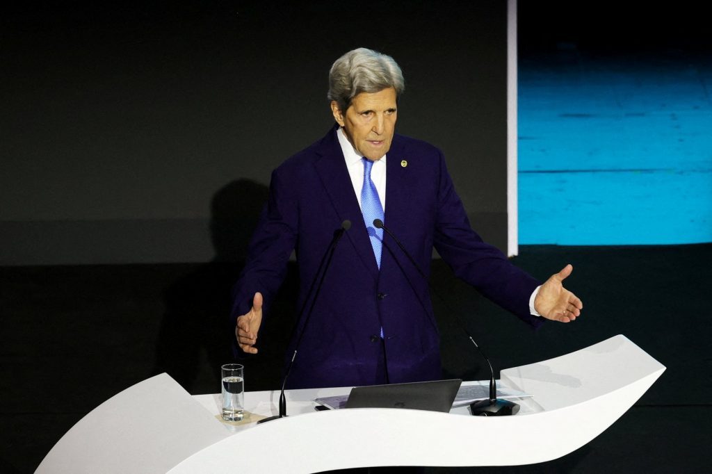 Τζον Κέρι: «Καμπανάκι» για το κλίμα – Εύσημα στην Ελλάδα