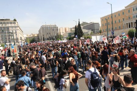 Απεργία: Σε εξέλιξη οι συγκεντρώσεις στο κέντρο της Αθήνας