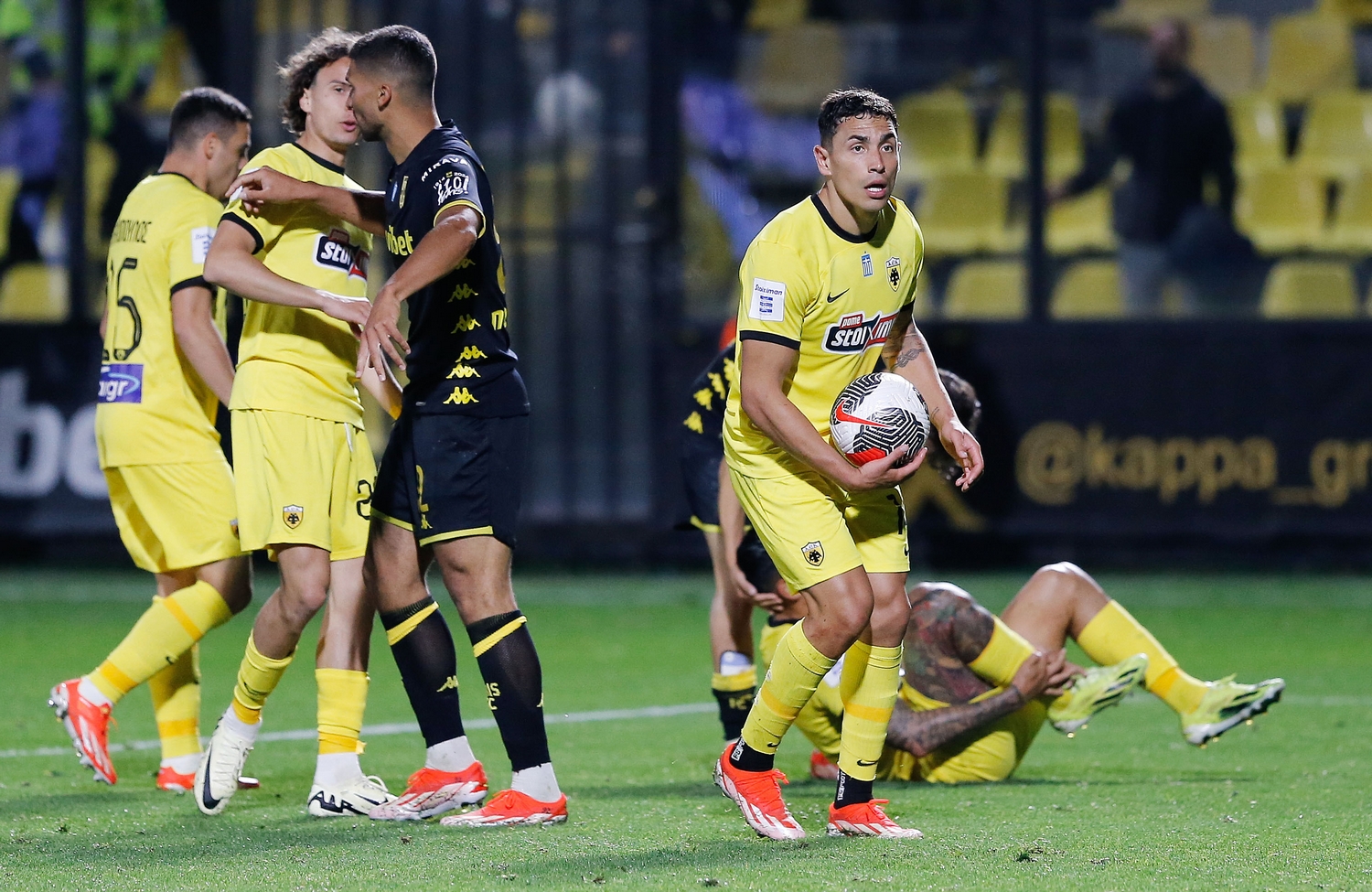 Άρης – ΑΕΚ 1-2: Τη γλίτωσε ο Άμραμπατ