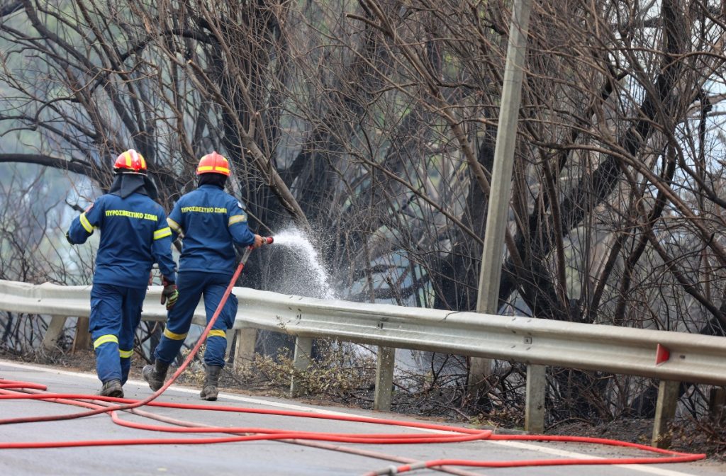 Φωτιά στη Σούδα: Χωρίς ενεργό μέτωπο – Μάχη με τις συνεχείς αναζωπυρώσεις