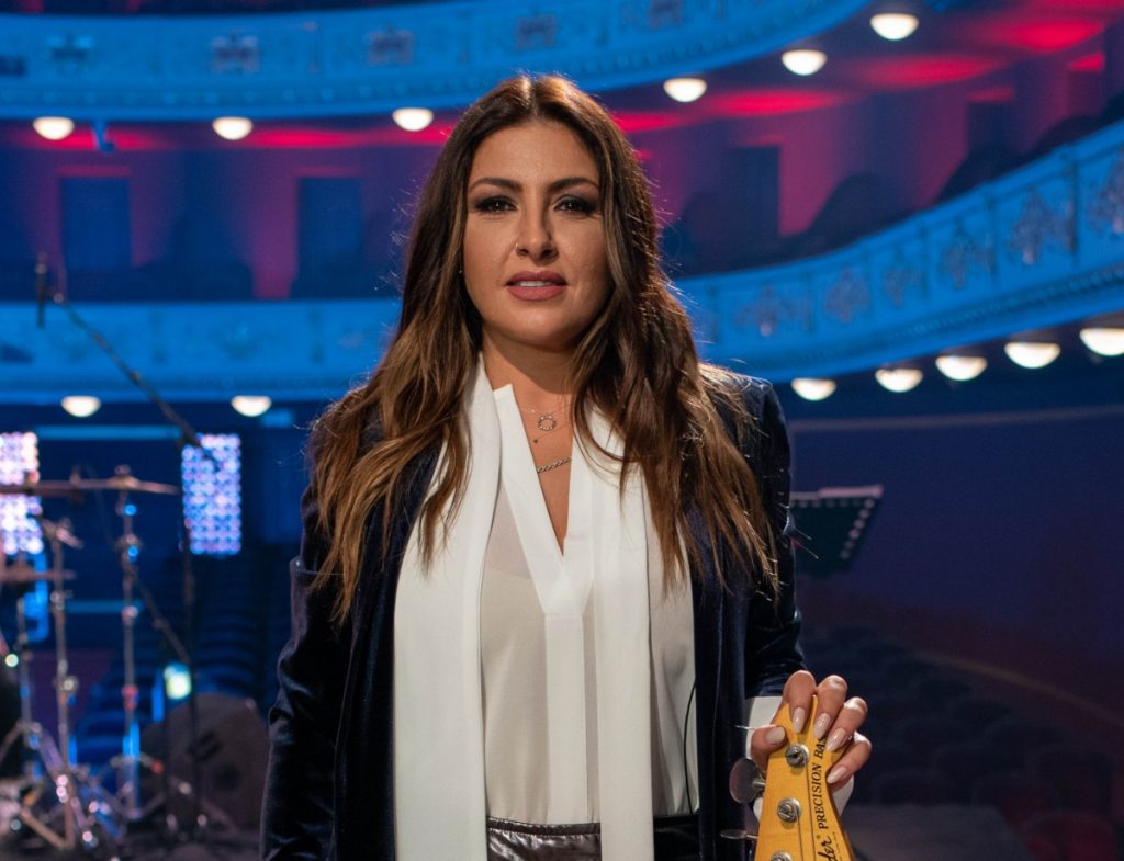 Eurovision: Η Έλενα Παπαρίζου θα ανακοινώσει το 12άρι της Ελλάδας