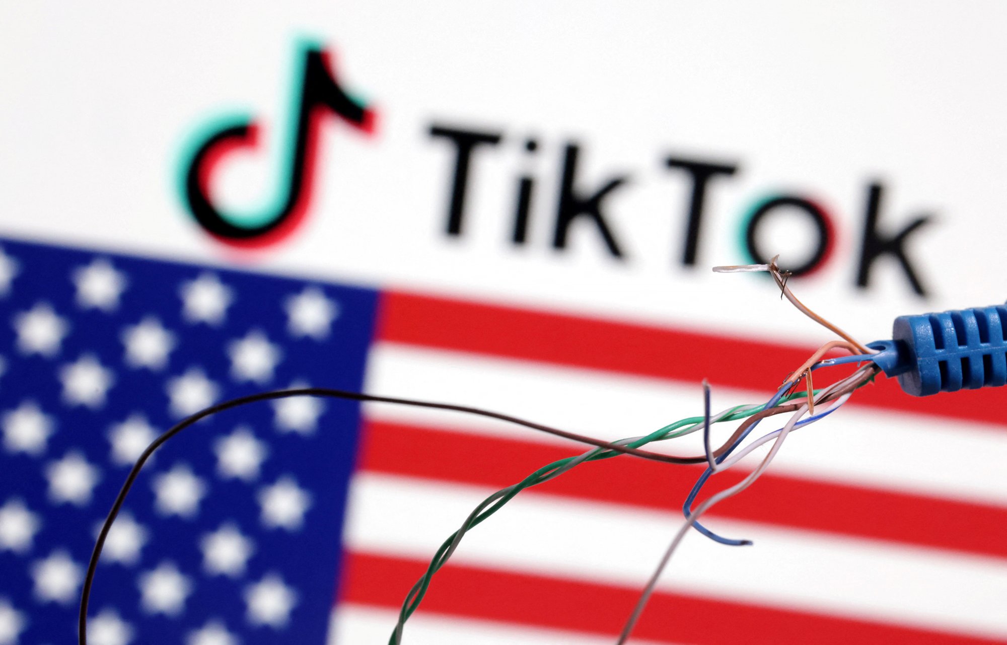 TikTok: Αντιμέτωπο με αφανισμό από τη Δύση – Ο ιδεολογικός πόλεμος της τεχνολογίας
