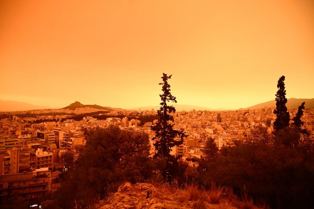 Meteo: Timelapse βίντεο με την αφρικανική σκόνη που «έπνιξε» την Αθήνα