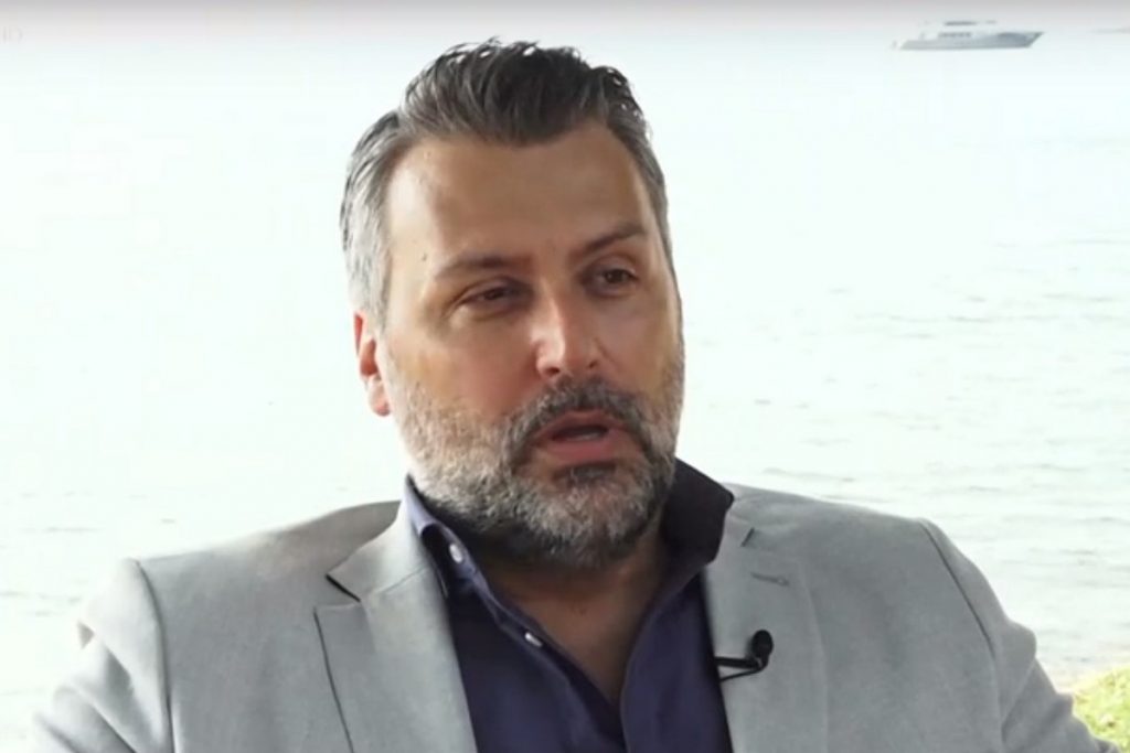 Γ. Καλλιάνος: «Θα γίνω ο εφιάλτης τους» – Τι απαντά ο καθηγητής αγγειοχειρουργικής