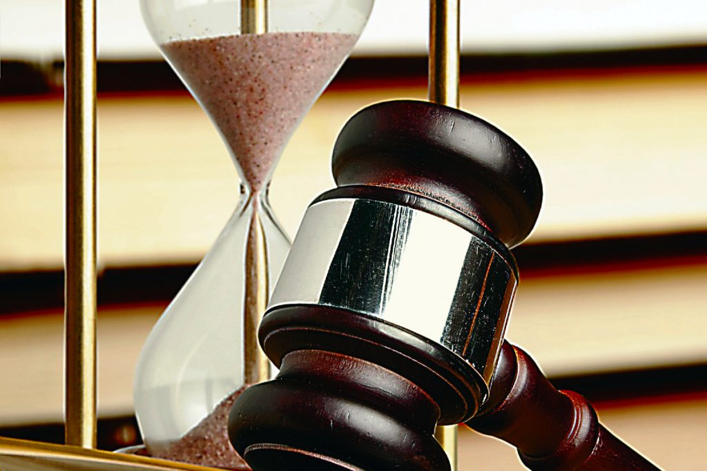 Μας ζηλεύουν