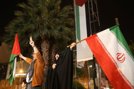 Φρουροί της επανάστασης: Γιατί τους δημιούργησε ο Χομεϊνί – Πώς απέκτησαν τόση δύναμη