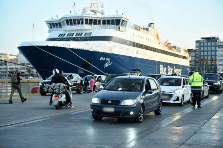 Πάσχα: Πώς μεταφέρονται με ασφάλεια στα πλοία τα ηλεκτρικά οχήματα