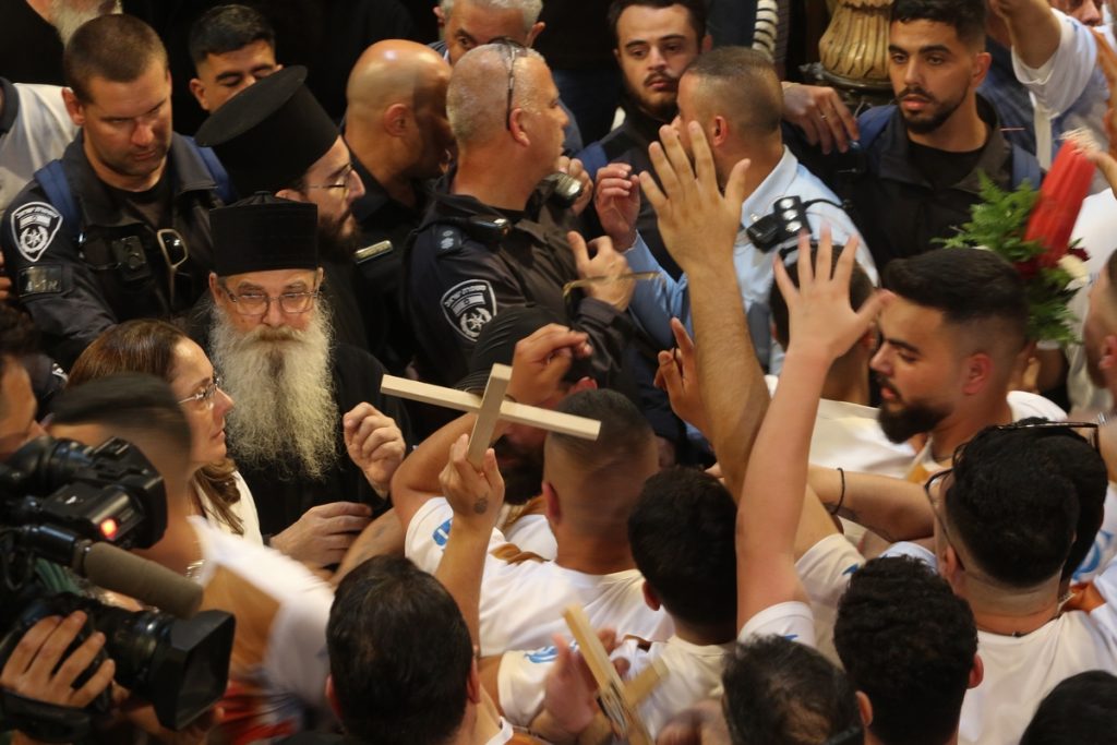 Ελεύθερος μετά από παρέμβαση του ΥπΕξ ο Έλληνας αστυνομικός στα Ιεροσύλημα