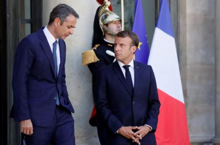 Ελλάς – Γαλλία… αμηχανία: Γιατί μπήκαν στον πάγο οι σχέσεις Μητσοτάκη-Μακρόν