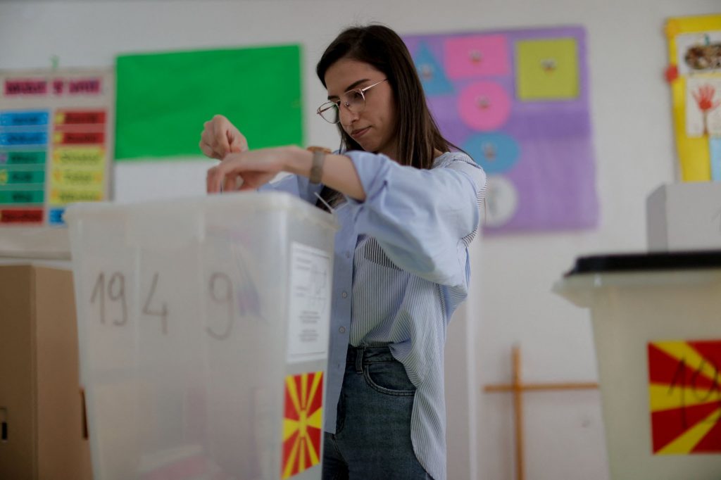 Διπλές εκλογές σήμερα στη Βόρεια Μακεδονία