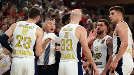 Φενερμπαχτσέ: Νίκησε με 80-79 την Μονακό και ετοιμάζεται για Final 4 και Παναθηναϊκό