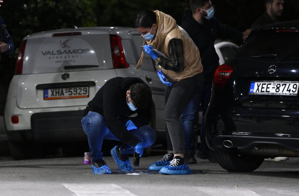 Βύρωνας: Μπροστά στα μάτια του παιδιού η εκτέλεση του 32χρονου – «Βοήθεια, ο μπαμπάς μου»