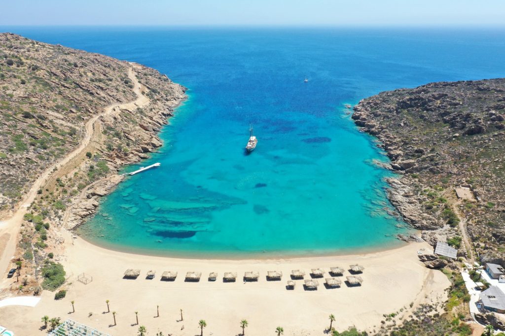 Είναι η βιώσιμη ανάπτυξη το μέλλον για τις Κυκλάδες; Απαντάει η Έρικα Μιχαλοπούλου