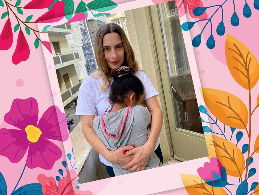 Η Βίκυ Βολιώτη μιλάει για την υιοθεσία της κόρης της: H αγάπη ήρθε ακαριαία στην πρώτη αγκαλιά