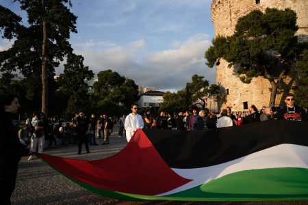 Φοιτητές: Ολονυκτία για την Παλαιστίνη σε Αθήνα και Θεσσαλονίκη