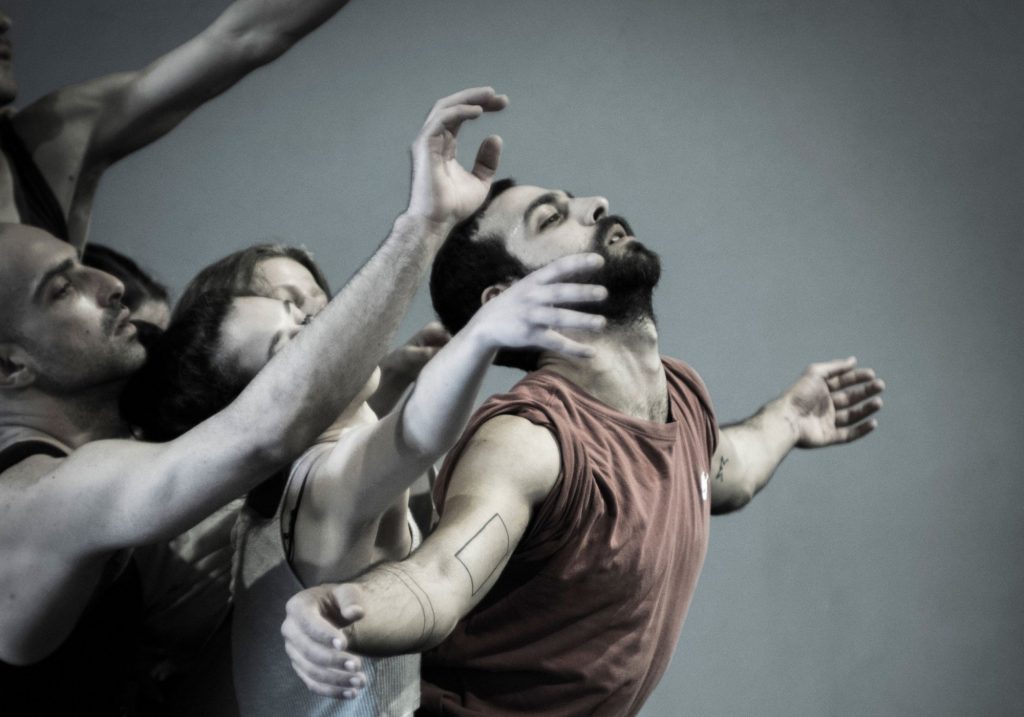 Duality: Μια παράσταση στο διάκενο μεταξύ χάους και αρμονίας