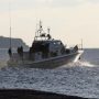 Άνδρος: Βυθίστηκε φορτηγό πλοίο με 8.000 τόνους σόδας – Θρίλερ με τη διάσωση του πληρώματος στα βράχια