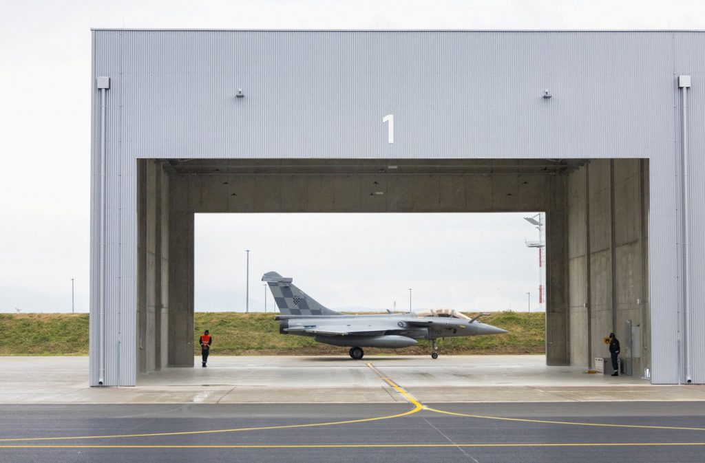 Rafale (και άλλα) θέλουμε, χρήματα έχουμε;