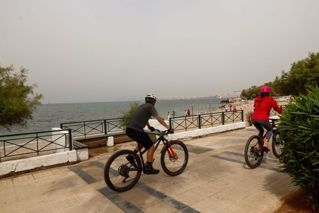 Καιρός: Πότε φεύγει η αφρικανική σκόνη – Διήμερο με θερμικό ridge