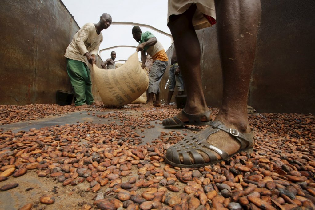Νέες ανατιμήσεις κάνουν «πικρό» το κακάο – Οι λόγοι πίσω από την αύξηση