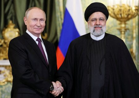Εμπραχίμ Ραϊσί: Ο Πούτιν αποτίει φόρο τιμής σε έναν «πραγματικό φίλο» της Μόσχας