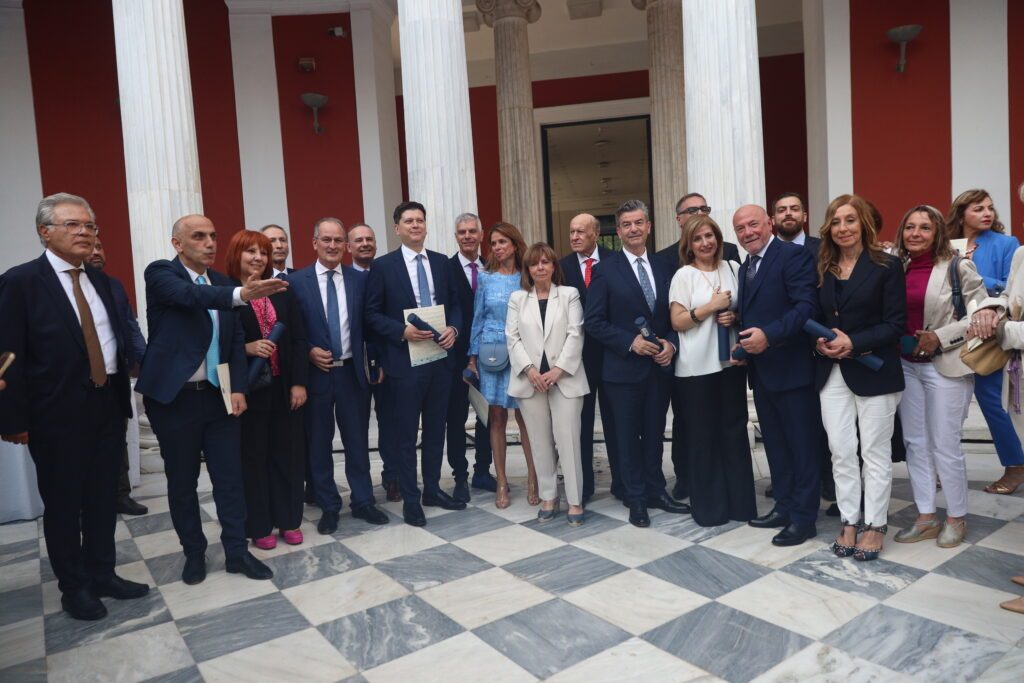 Βραβεία Μπότση: Σε ποιους δημοσιογράφους απονεμήθηκαν