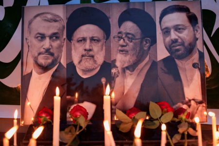 Το Ιράν θρηνεί τον Ραϊσί – Πλήθος κόσμου στη Ταμπρίζ ενόψει της κηδείας