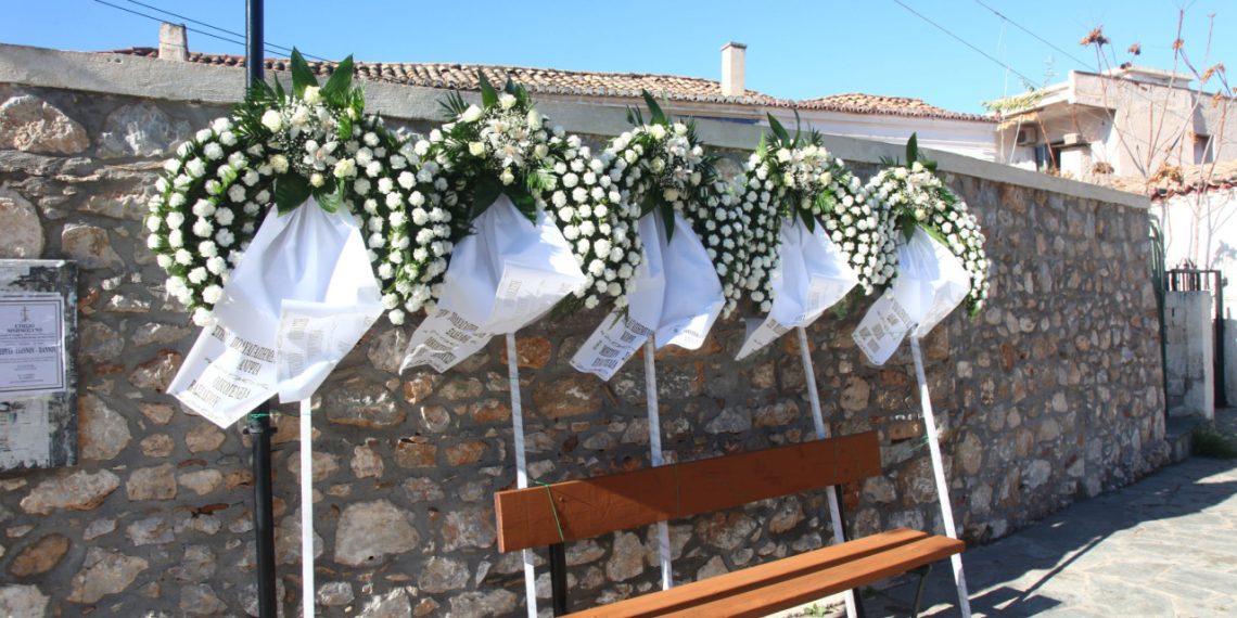 Κρήτη: «Δεν έψαλλαν το αγγελούδι μας» – Οργή συγγενών της 17χρονης