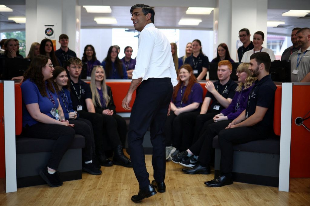 Βρετανία: Γιατί ο Σούνακ προσέφυγε ξαφνικά στις κάλπες