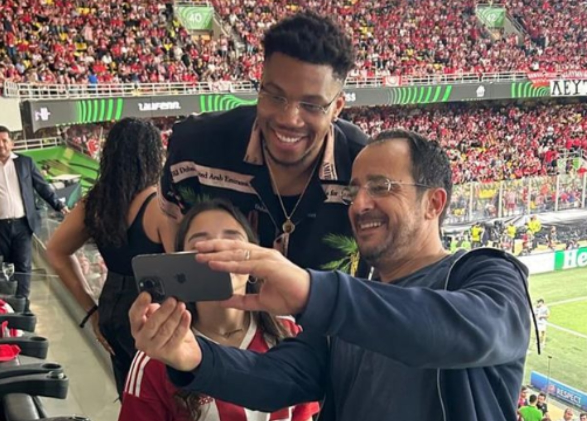 Ολυμπιακός – Φιορεντίνα: Ο Χριστοδουλίδης ζήτησε selfie από τον Αντετοκούνμπο