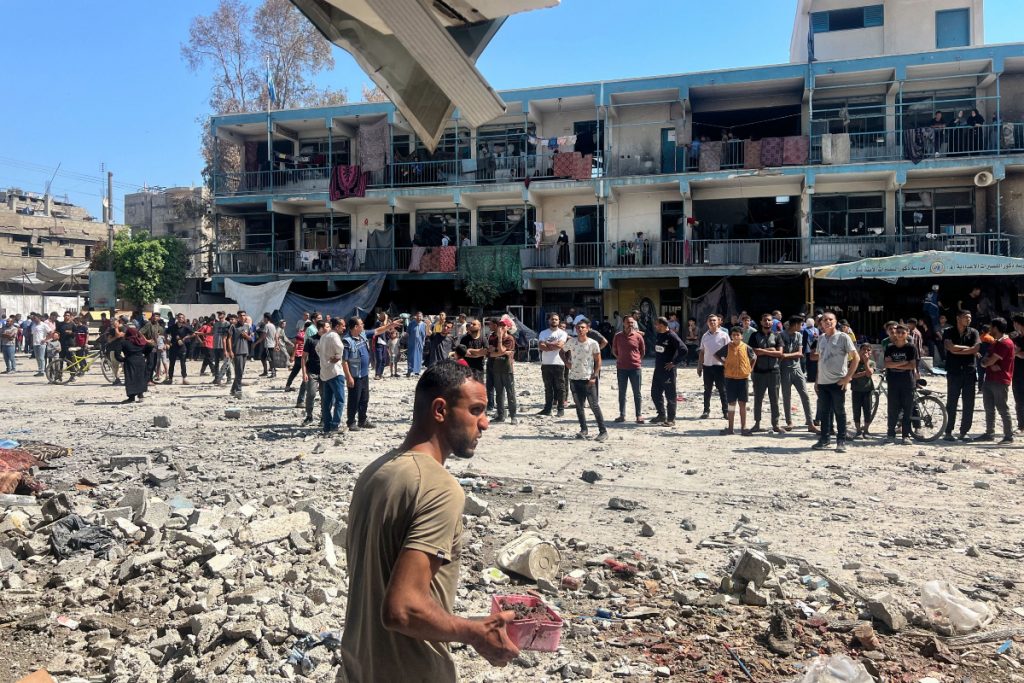 Γάζα: «Σφαγή» στη Νουσεϊράτ με νεκρούς και τραυματίες – Οι αντιδράσεις