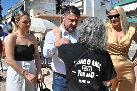 Ο Χαρδαλιάς και το στέλεχος του ΚΚΕ